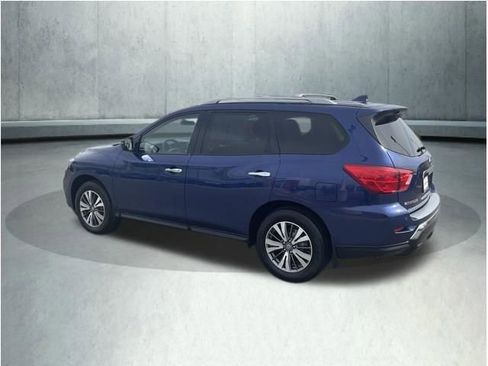 Certified 2020 Nissan Pathfinder S image 4
