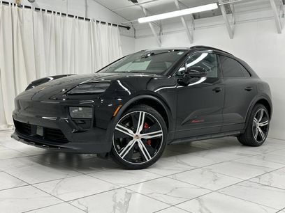 New 2025 Porsche Macan 4S Electric