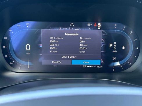 Used 2025 Volvo XC60 B5 Core w/ Protection Package Premier image 25