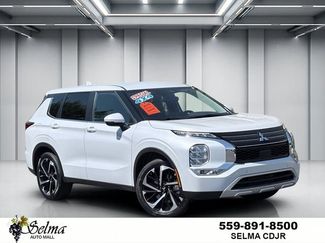 Used 2024 Mitsubishi Outlander SE Black Edition FWD video 1