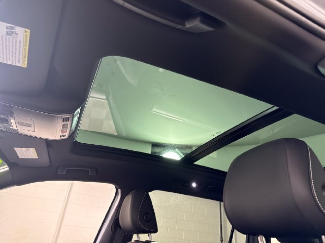 Certified 2023 Volkswagen Tiguan SEL R-Line AWD/4WD image 22