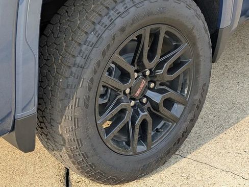 New 2026 GMC Sierra 1500 Elevation w/ Elevation Premium Package image 9