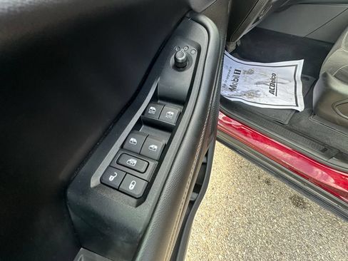 Used 2023 Jeep Grand Cherokee L Laredo AWD/4WD image 11