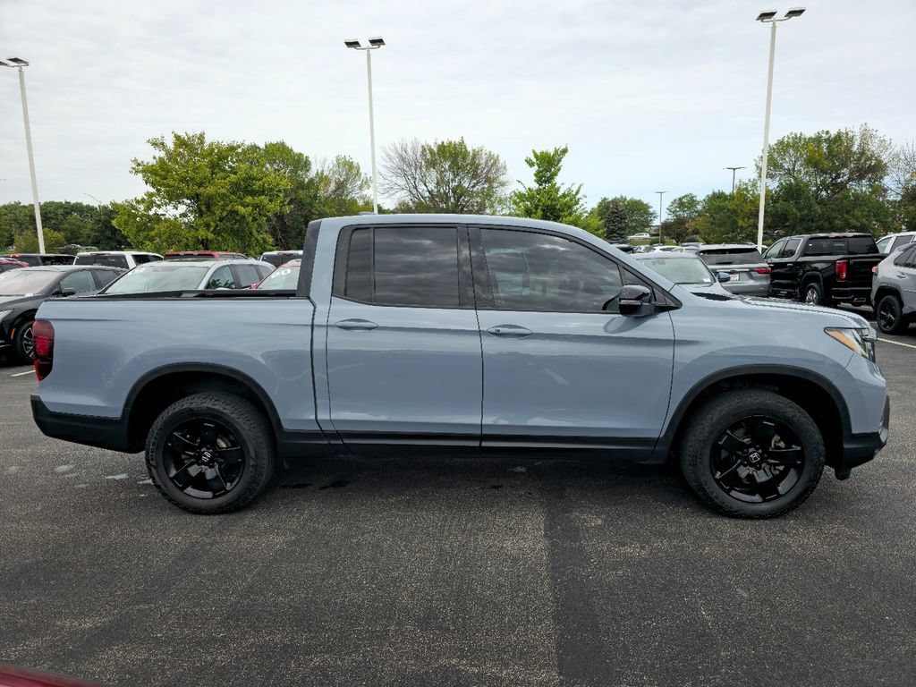 Used 2025 Honda Ridgeline Black Edition image 5