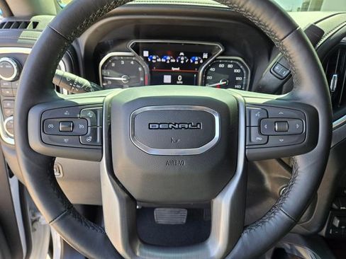 Certified 2022 GMC Sierra 1500 Denali w/ Denali Premium Package image 19