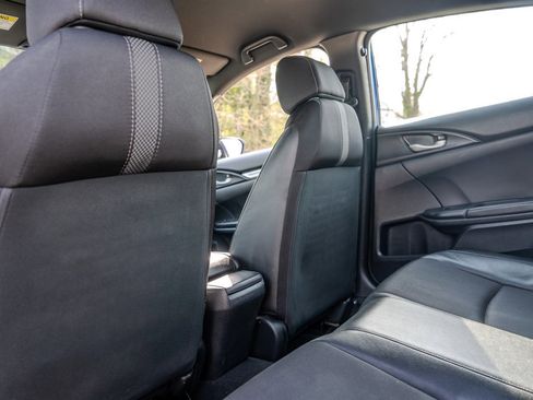 Used 2020 Honda Civic Sport image 28