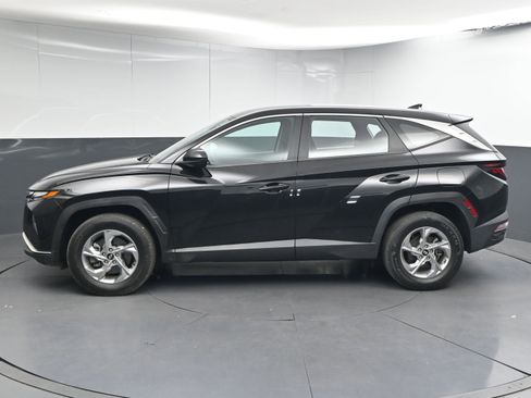 Used 2022 Hyundai Tucson SE image 5