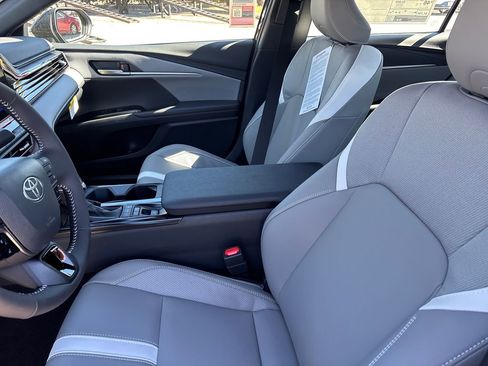 New 2026 Toyota Camry SE w/ Convenience Package image 8