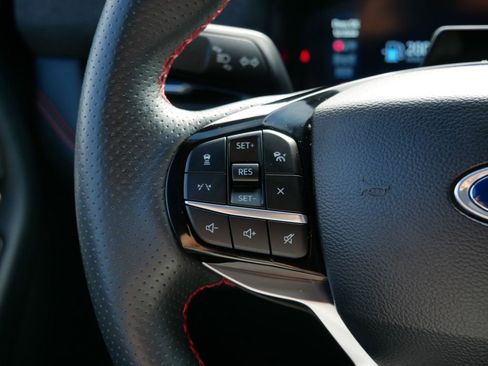 Certified 2025 Ford Explorer ST-Line w/ ST-Line Street Pack image 18