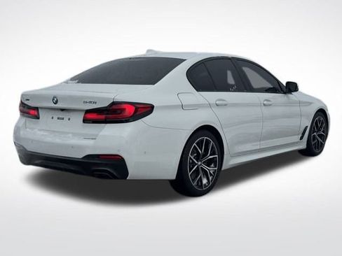 Used 2021 BMW 540i xDrive w/ M Sport Package image 4