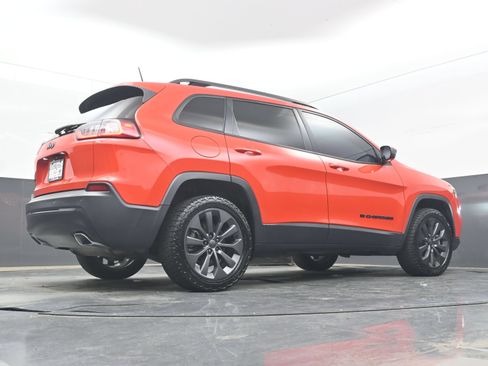 Used 2021 Jeep Cherokee Latitude Lux 80th Anniv w/ Quick Order Package 26U 80TH AWD/4WD image 29