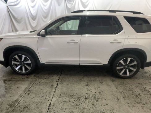 Used 2023 Honda Pilot Touring image 14