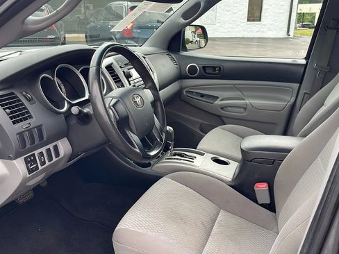 Used 2012 Toyota Tacoma PreRunner w/ SR5 Pkg RWD image 19