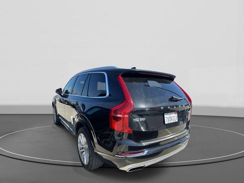 Used 2016 Volvo XC90 T8 Inscription w/ Vision Package image 5