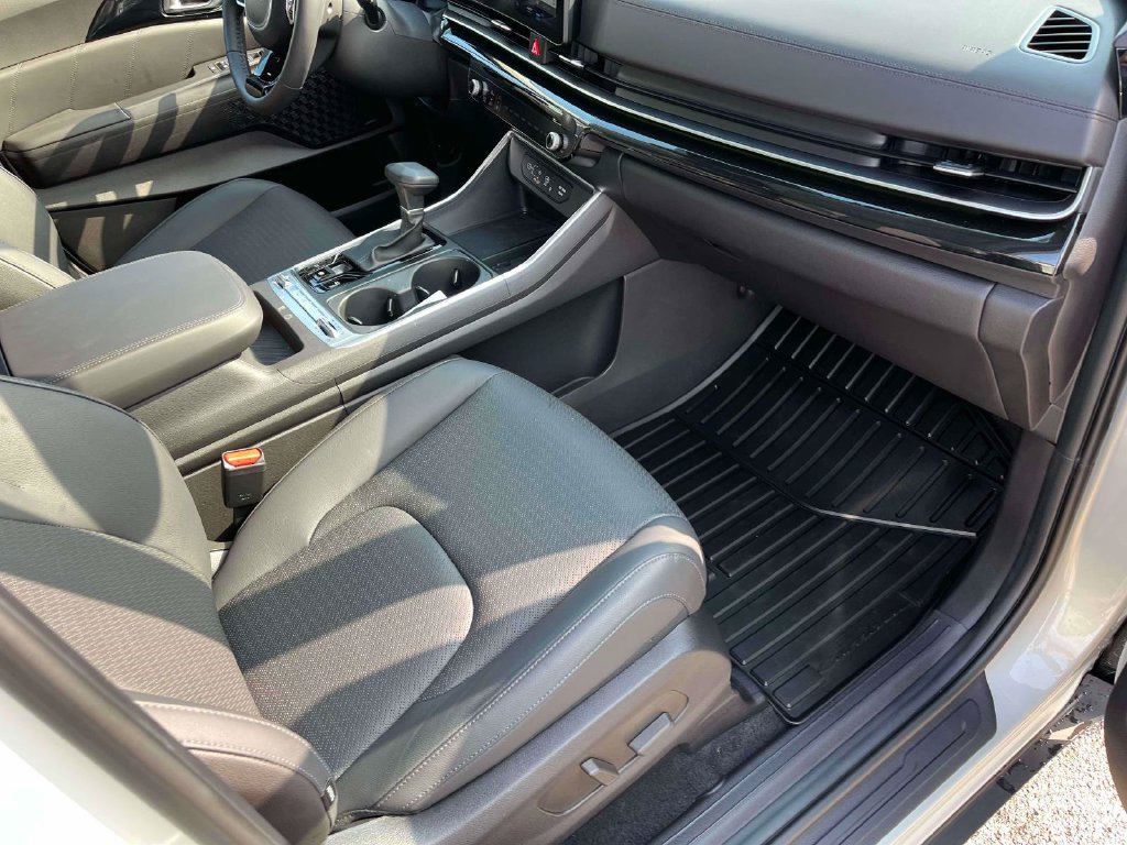 Certified 2026 Kia Carnival SX Prestige FWD image 11