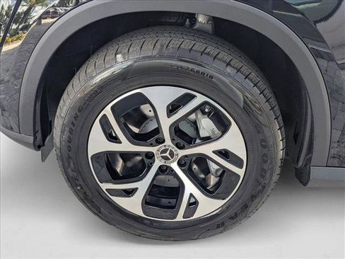 New 2025 Mercedes-Benz GLC 350e 4MATIC image 16