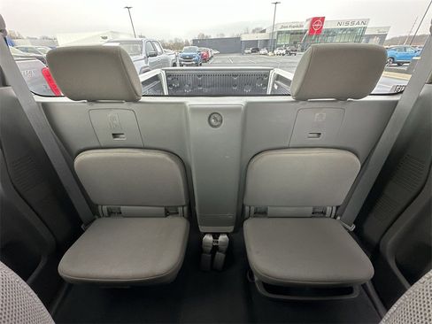 Used 2019 Nissan Frontier S image 21