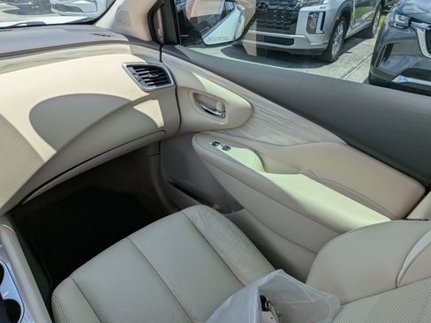 Used 2015 Nissan Murano SL w/ SL Technology Package FWD image 20