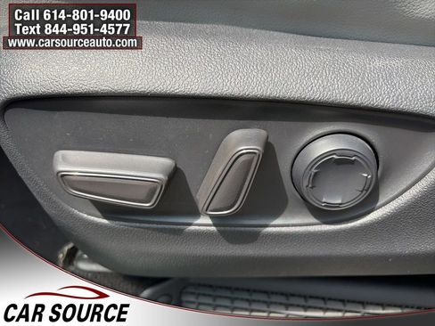 Used 2024 Toyota Sienna XLE FWD image 16