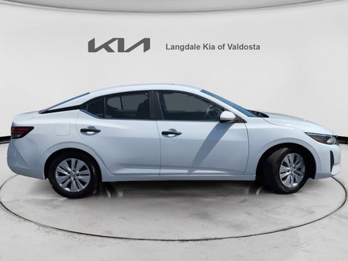Used 2025 Nissan Sentra S FWD image 3