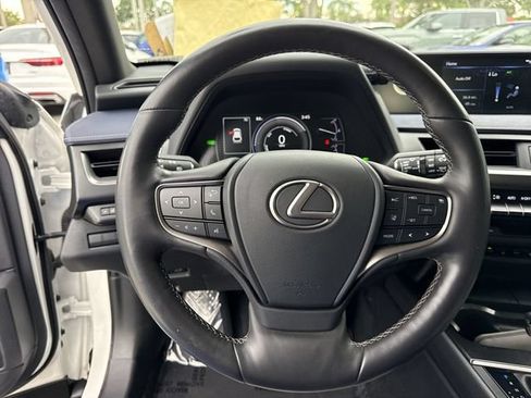 Used 2019 Lexus UX 250h w/ Premium Package AWD/4WD image 14