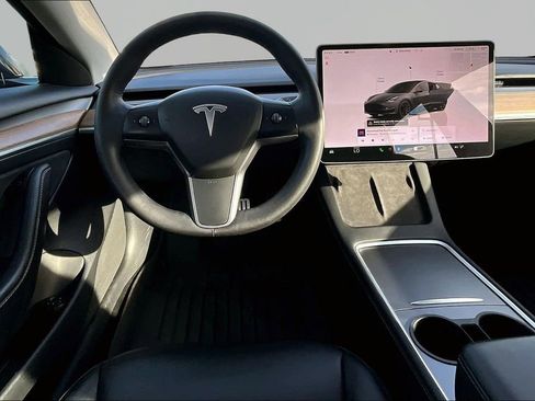 Used 2023 Tesla Model 3 Performance image 8
