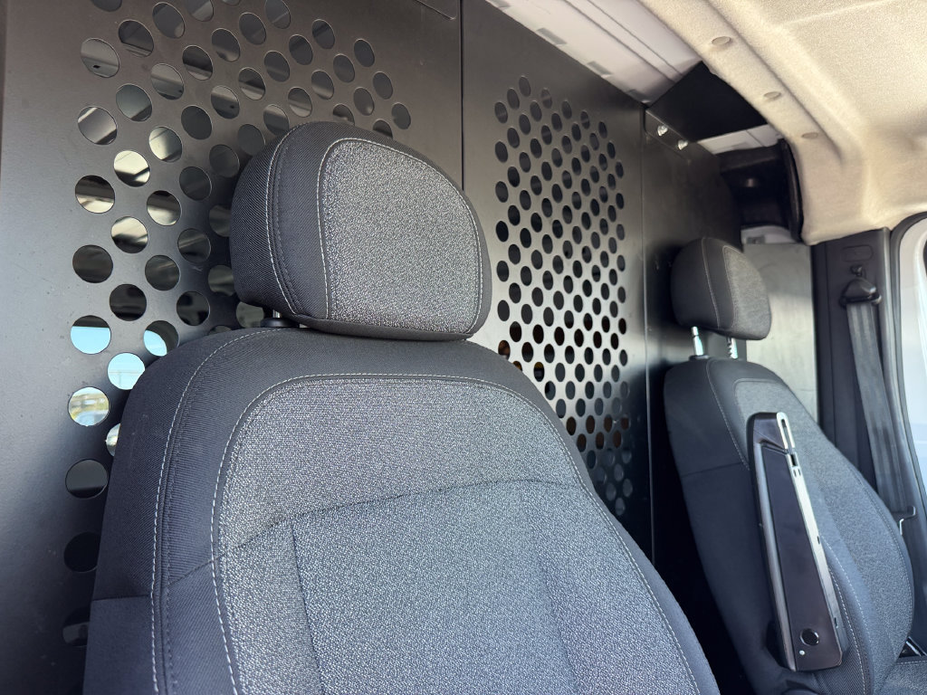 Used 2025 RAM ProMaster 2500 w/ U-Haul Equipment Group FWD image 3