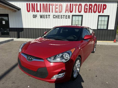 Used 2017 Hyundai Veloster FWD image 1