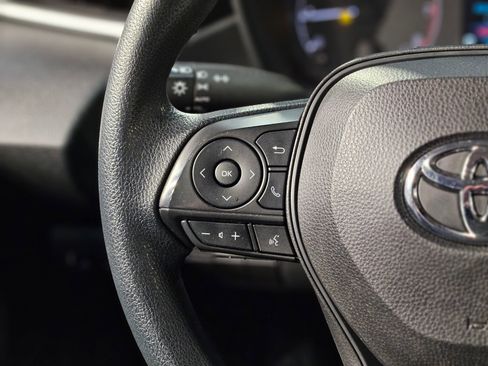 Used 2023 Toyota Corolla LE image 26