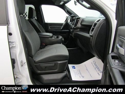 Used 2022 RAM 2500 Big Horn image 39