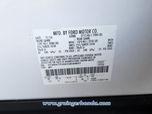 Used 2017 Ford Explorer Limited w/ Class II Trailer Tow Package image 14