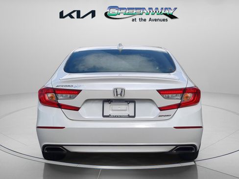 Used 2018 Honda Accord Sport image 6