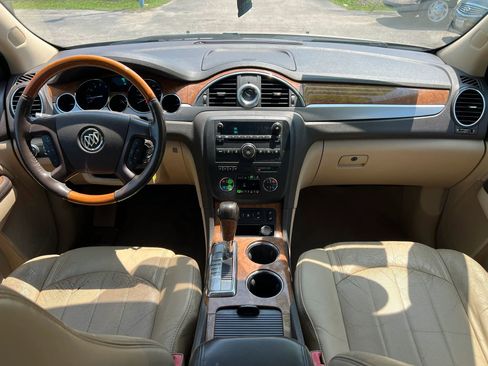 Used 2011 Buick Enclave CXL FWD image 17