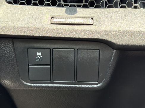 Used 2025 Honda CR-V LX image 7