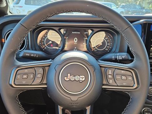 New 2026 Jeep Gladiator Mojave image 11