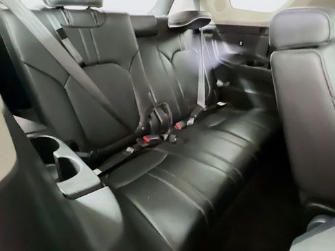 Used 2024 Honda Pilot Elite image 24