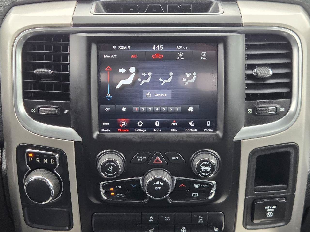 Used 2020 RAM 1500 Classic SLT w/ Luxury Group RWD image 21