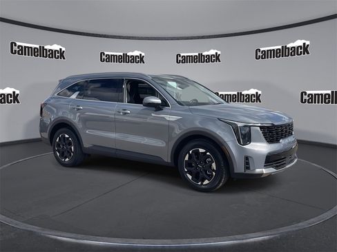 Used 2025 Kia Sorento S w/ Panoramic Sunroof Package image 1