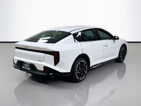 New 2025 Kia K4 GT-Line image 7