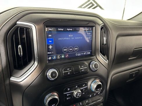 Used 2022 GMC Sierra 3500 AT4 image 28
