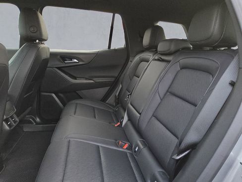 Used 2026 Chevrolet Equinox LT w/ Convenience Package II image 13