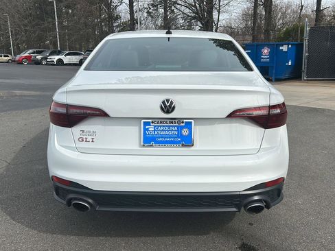 Used 2023 Volkswagen Jetta GLI Autobahn image 5