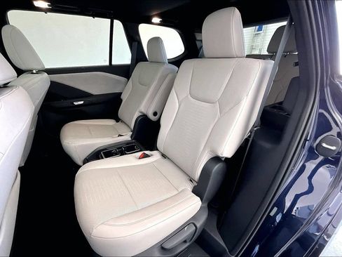 Used 2025 Lexus TX 350 AWD w/ Technology Package image 32