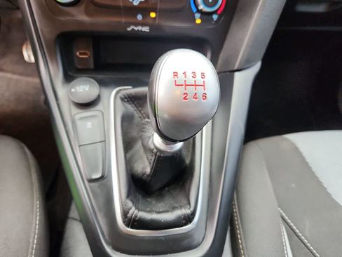 Used 2018 Ford Focus ST image 21