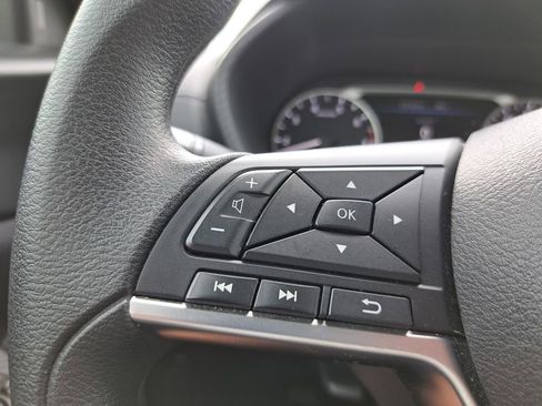 Used 2024 Nissan Sentra SV FWD image 12