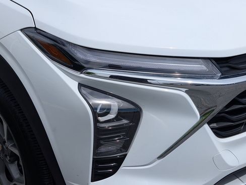 Certified 2024 Chevrolet Trax LT w/ Driver Confidence Package image 10