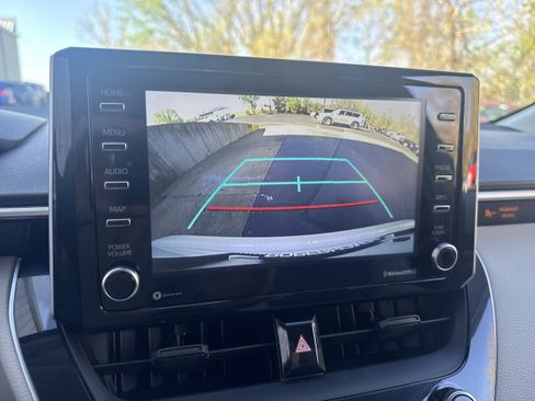 Used 2021 Toyota Corolla LE w/ Carpet Mat Package (TMS) image 13