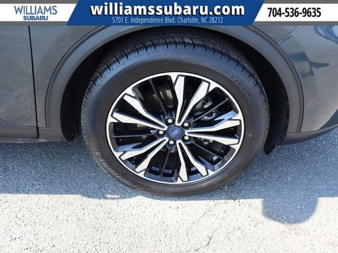 Used 2022 Ford Escape SE w/ SE Sport Appearance Package FWD image 39