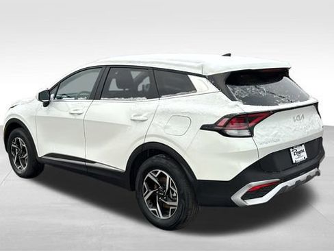 Used 2024 Kia Sportage LX image 5