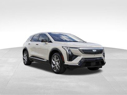 New 2027 Cadillac Optiq Luxury w/ LPO, Floor Liner Package